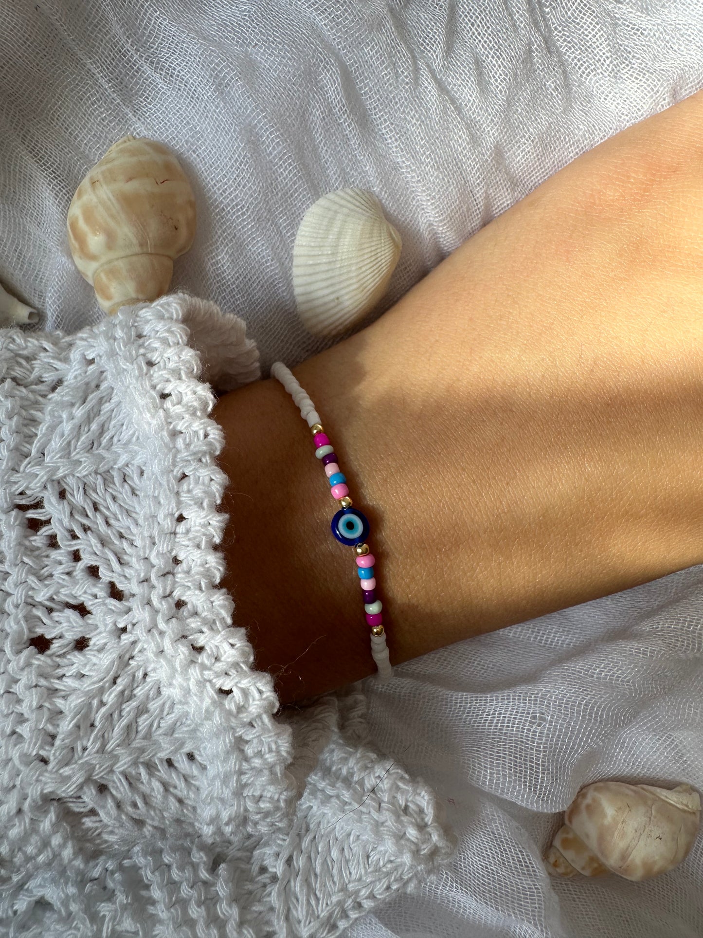Buntes Perlenarmband mit blauem Nazar - 10441