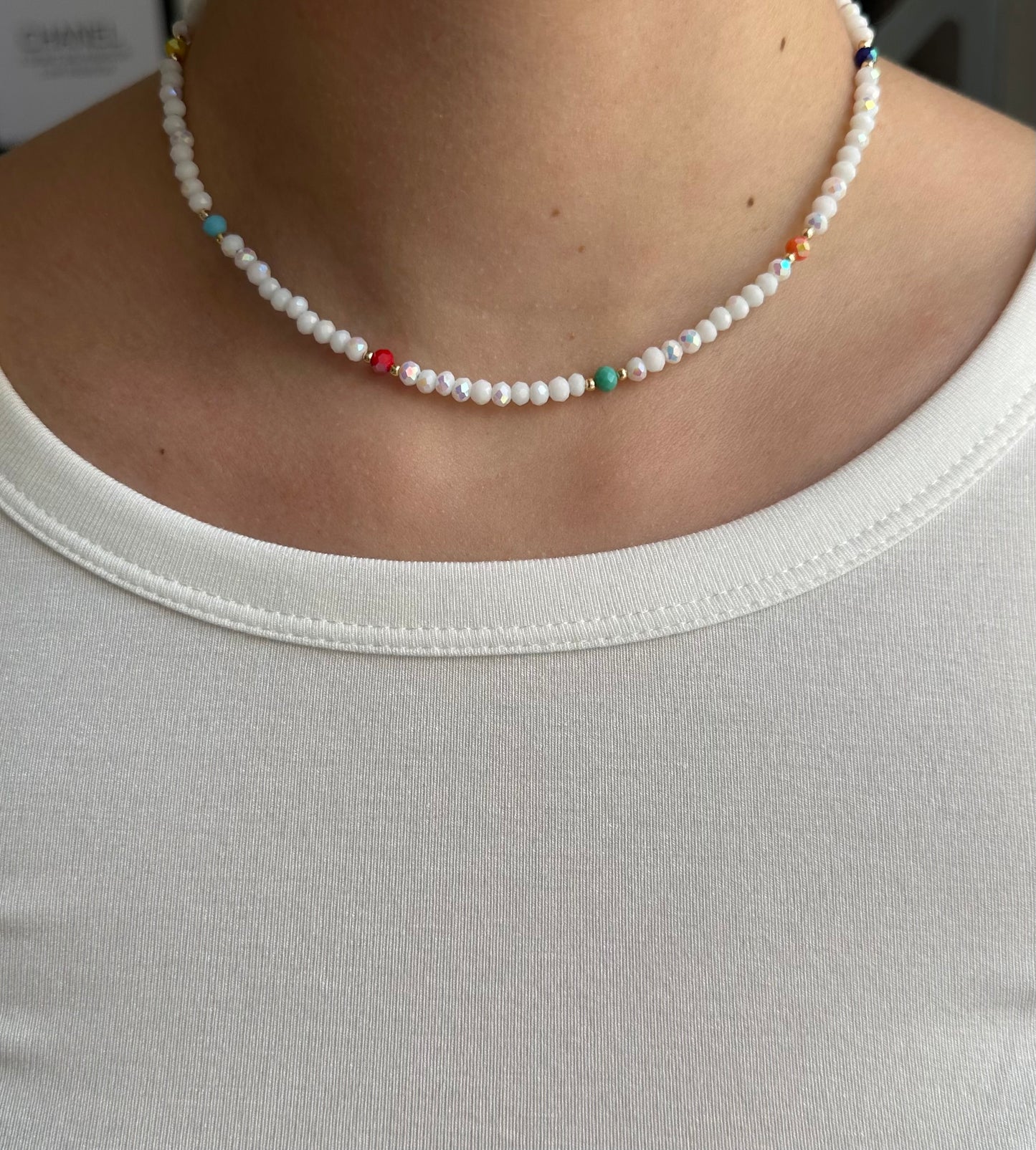 Perlenkette mit Bunten Kristallperlen und Goldenen Perlen - 10802