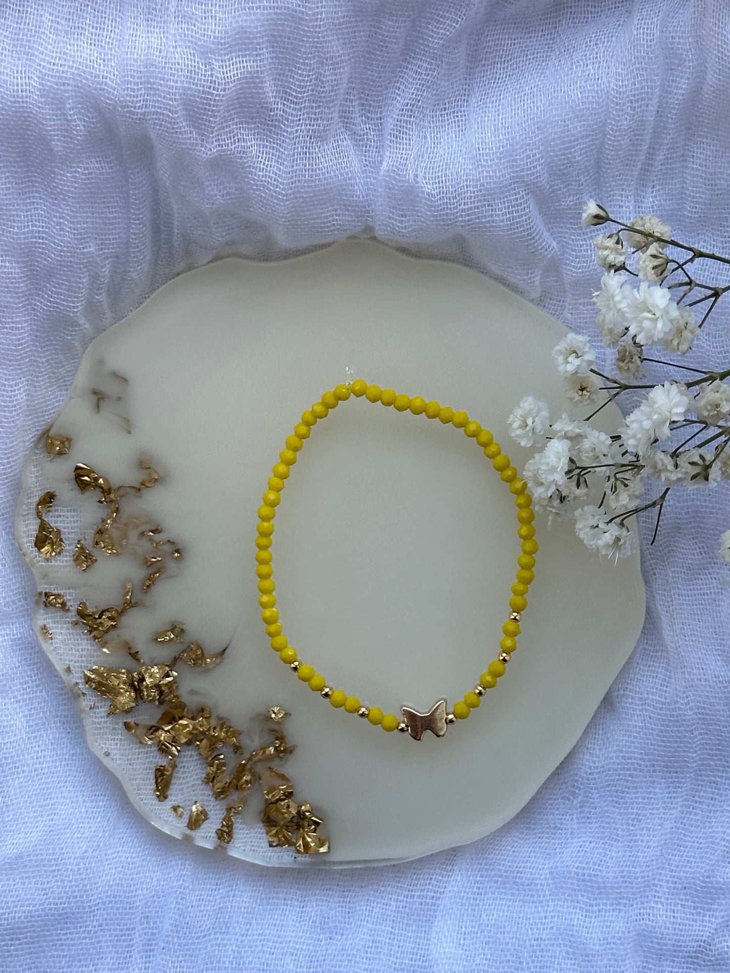 Perlenarmband mit Gelben Kristallperlen und Schmetterling Anhänger - 10519
