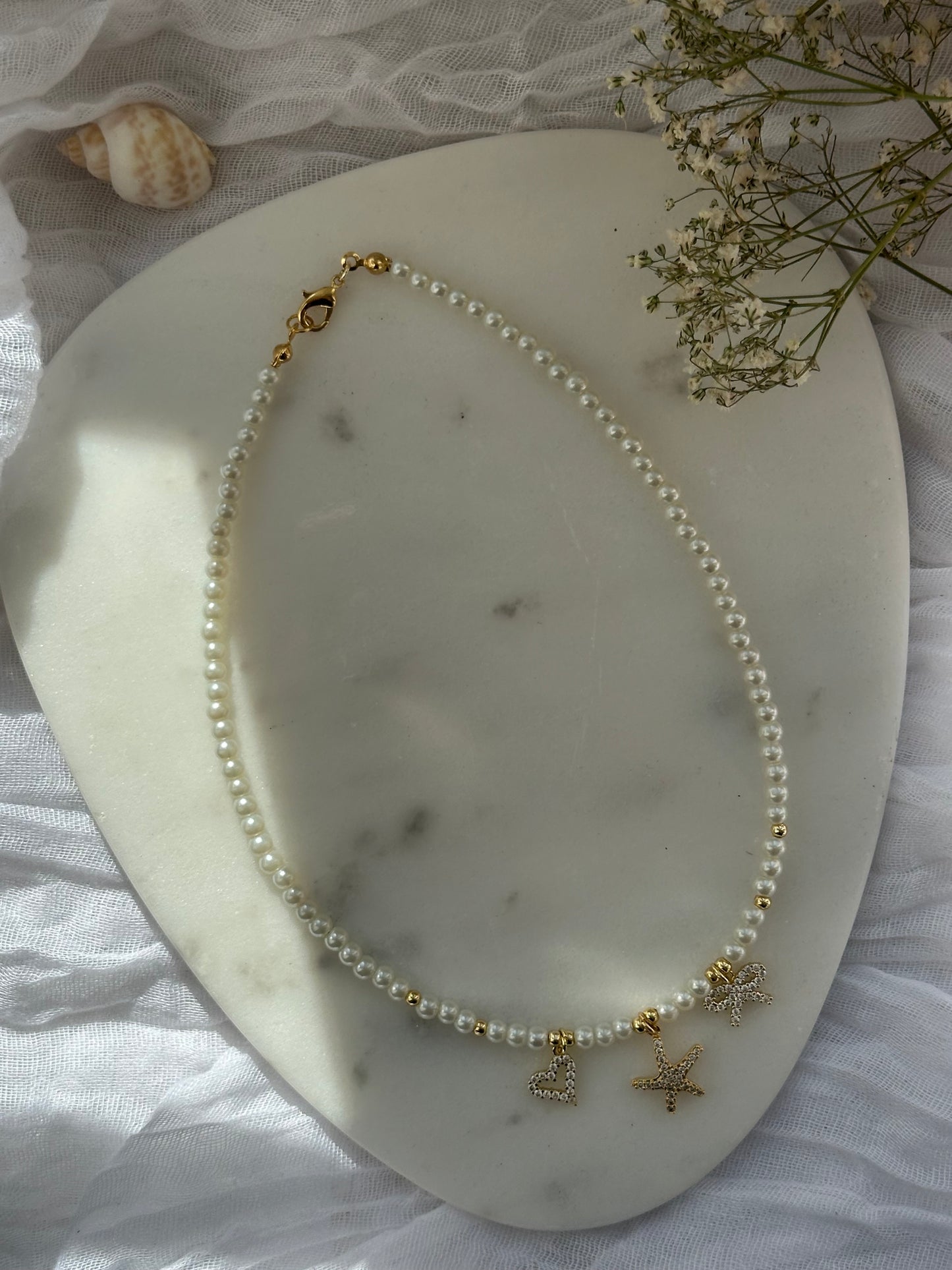 Charms Perlenkette Summer mit Weißen Perlen und Goldenen Perlen + Anhänger - 10809
