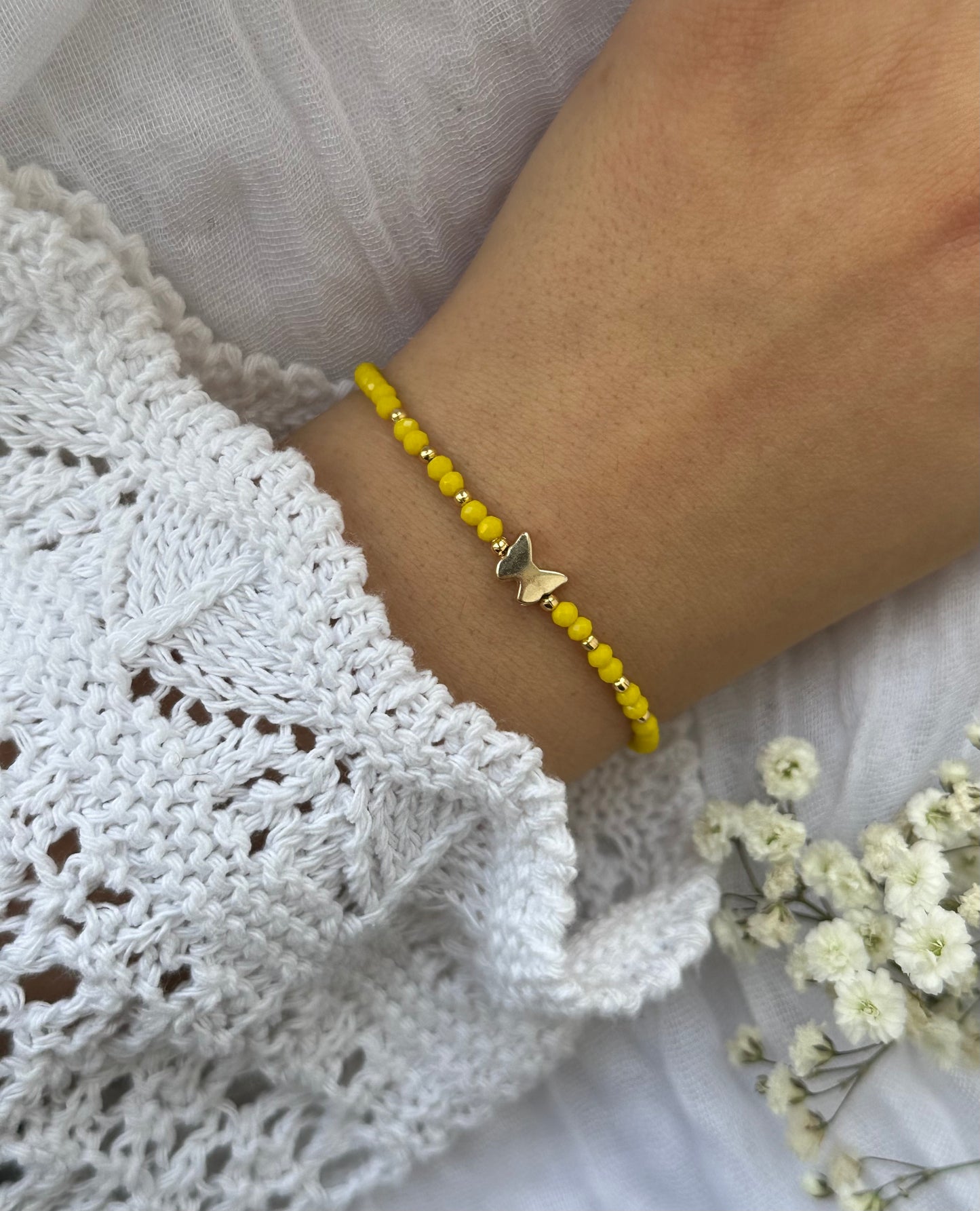 Perlenarmband mit Gelben Kristallperlen und Schmetterling Anhänger - 10519