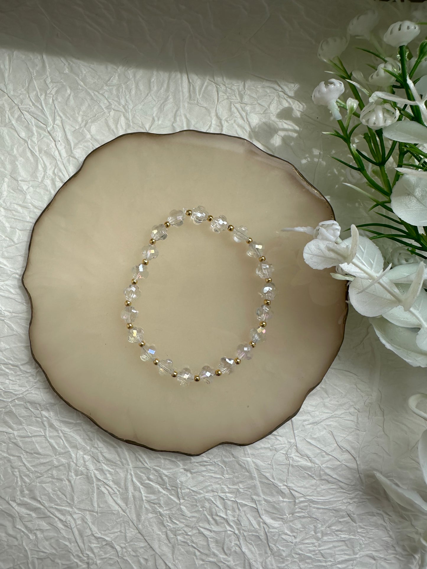 Perlenarmband mit Goldenen Perlen und Kleeblatt Perlen - 10454