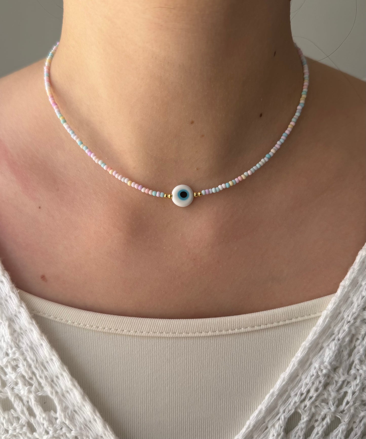 Perlenkette mit Pastell Perlen + Evil Eye Anhänger - 2162