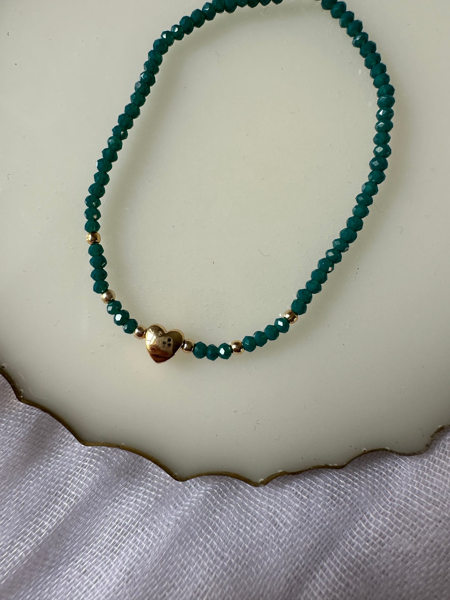 Perlenarmband mit Grünen Kristallperlen und Herz Anhänger - 10254