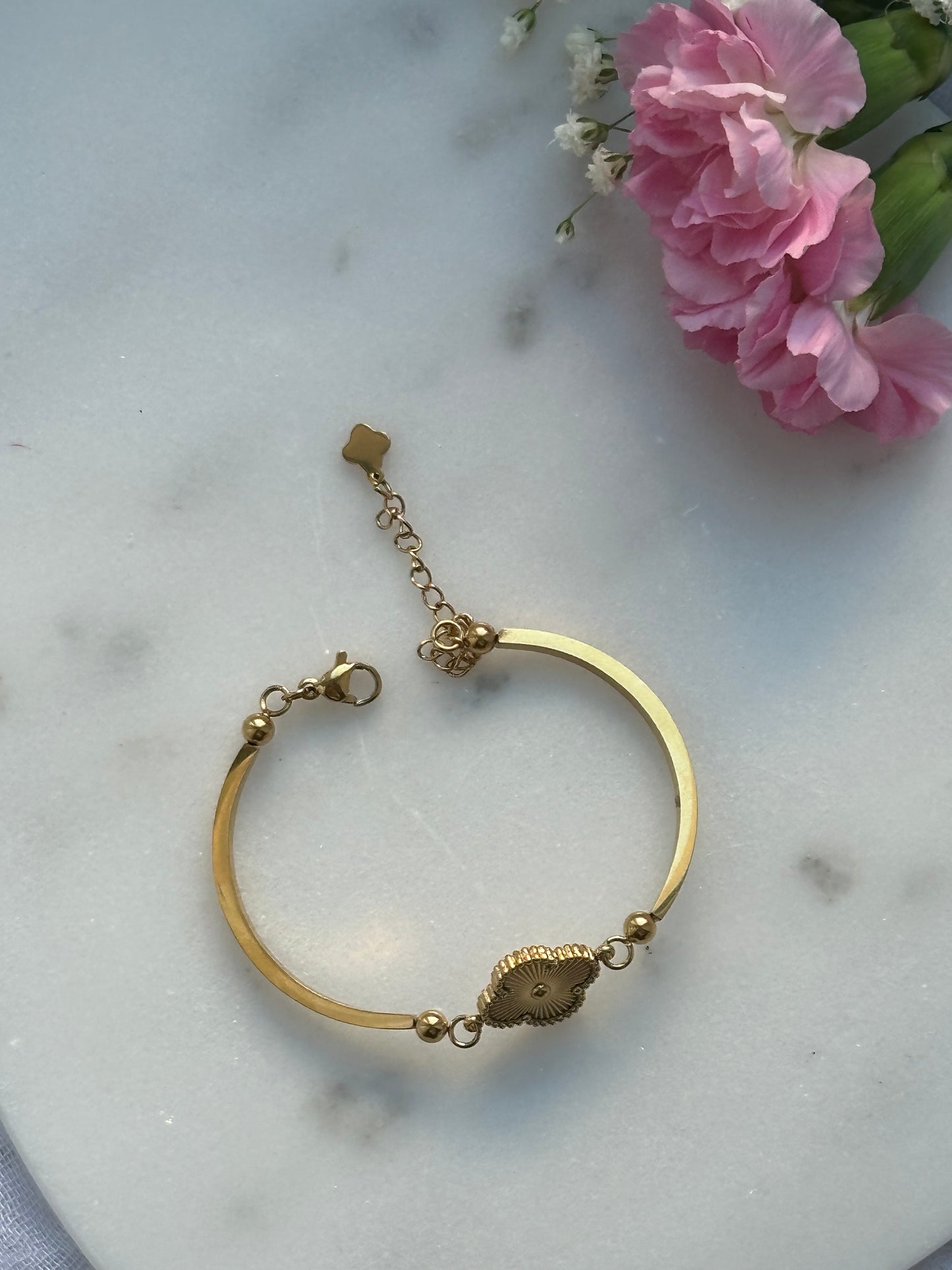Goldener Clover Armreif - 10635