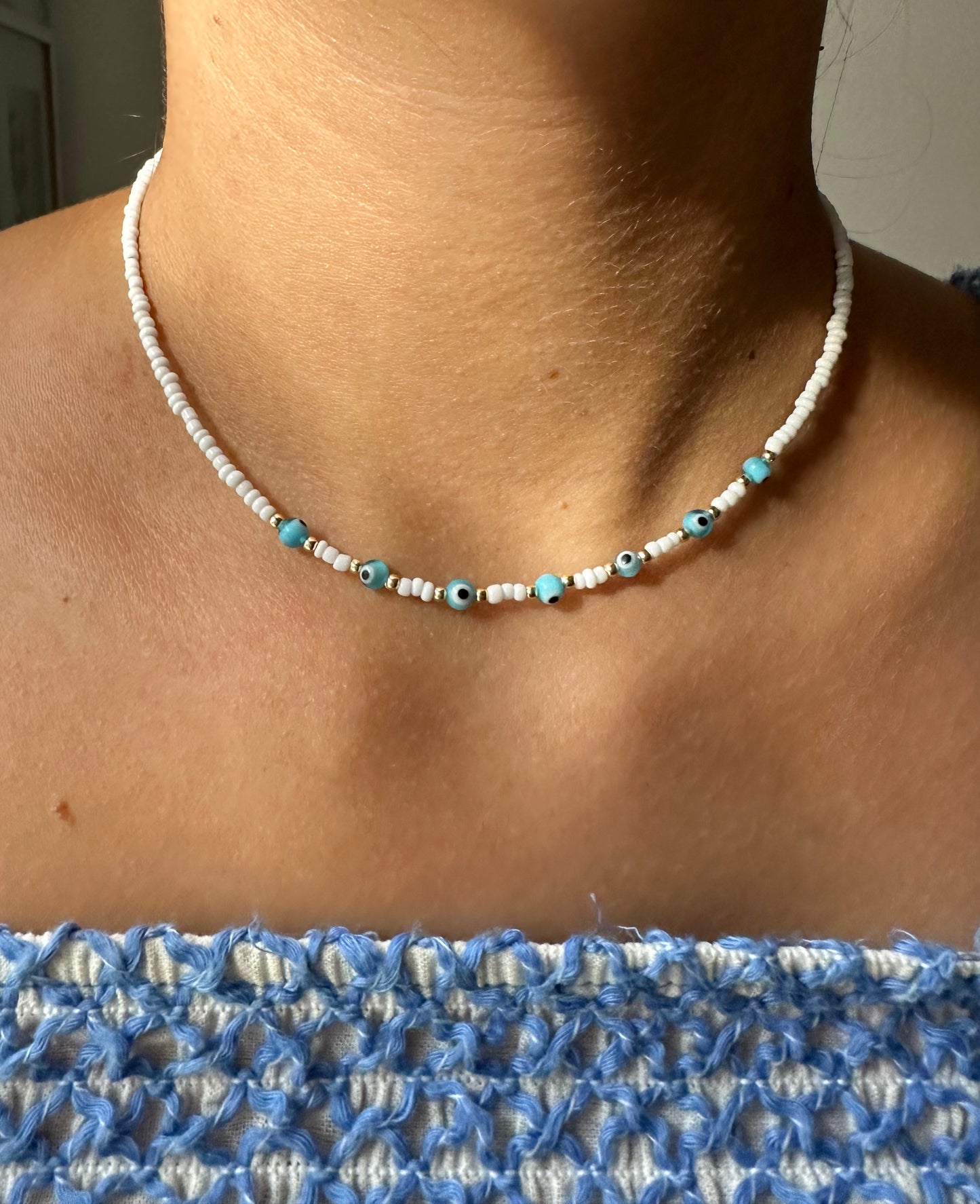 Perlenkette chocker weiß mit kleinen nazar Perlen - 10112