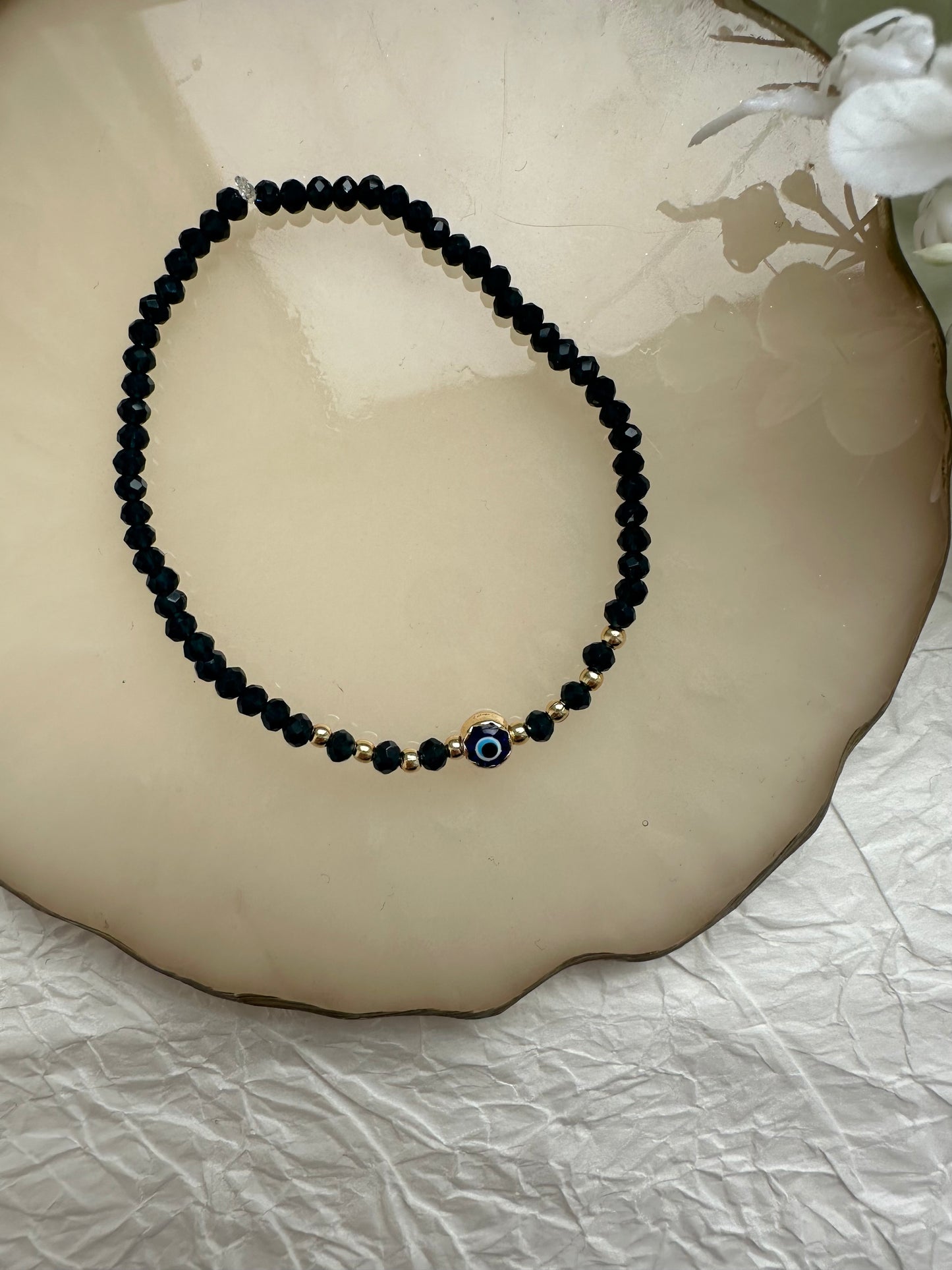 Perlenarmband mit Dunkelblauen Perlen und Nazar Anhänger - 10241