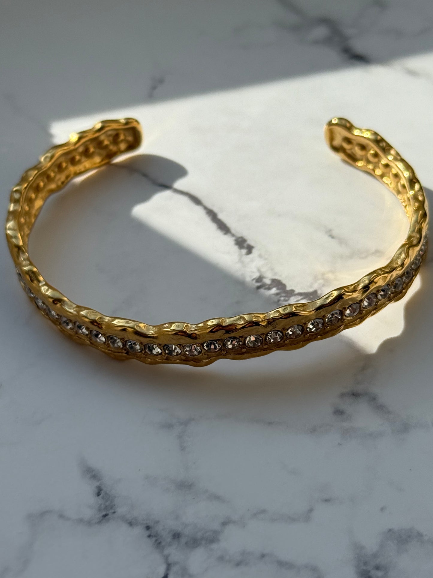 Goldenes verstellbares Edelstahl Zirkonia Armband - 10940