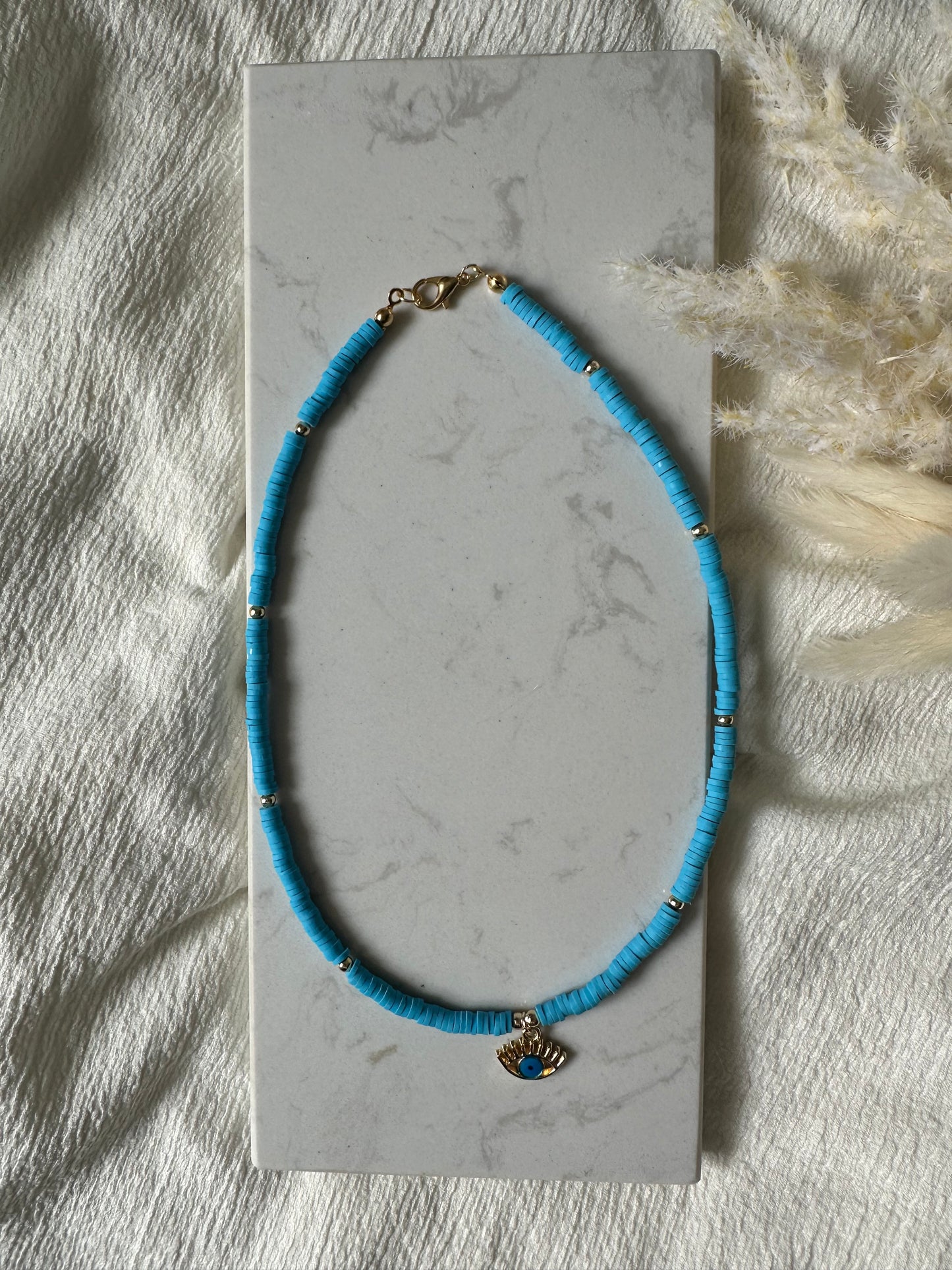 Perlenkette mit Blauen Fimo Perlen und Nazar Anhänger - 10122