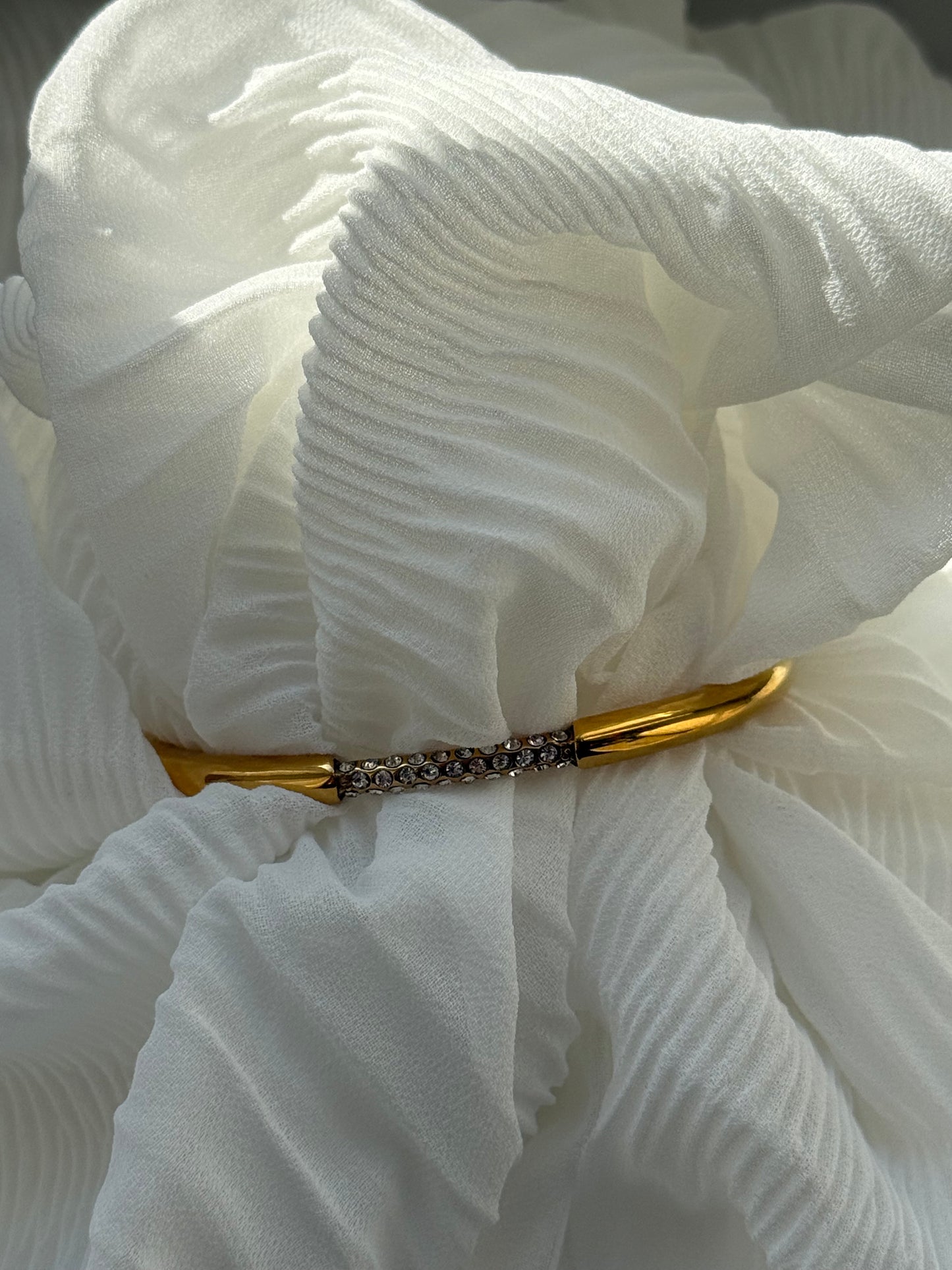 Goldenes verstellbares Edelstahl Zirkonia Armband - 10939