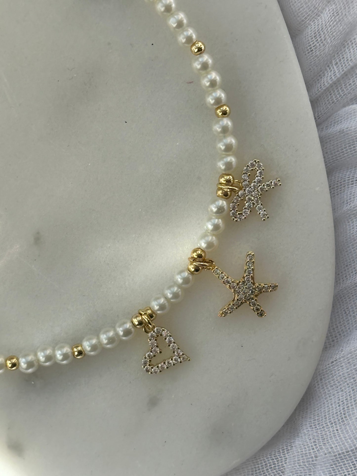Charms Perlenkette Summer mit Weißen Perlen und Goldenen Perlen + Anhänger - 10809
