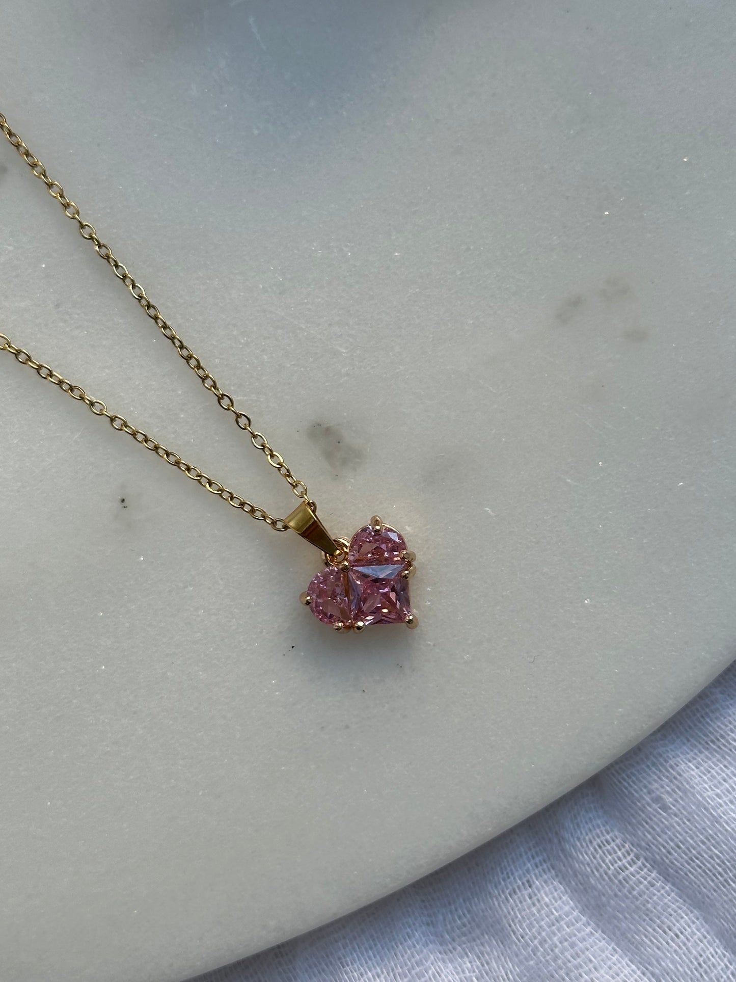 Halskette mit Zirkonia Herz Anhänger - 10646