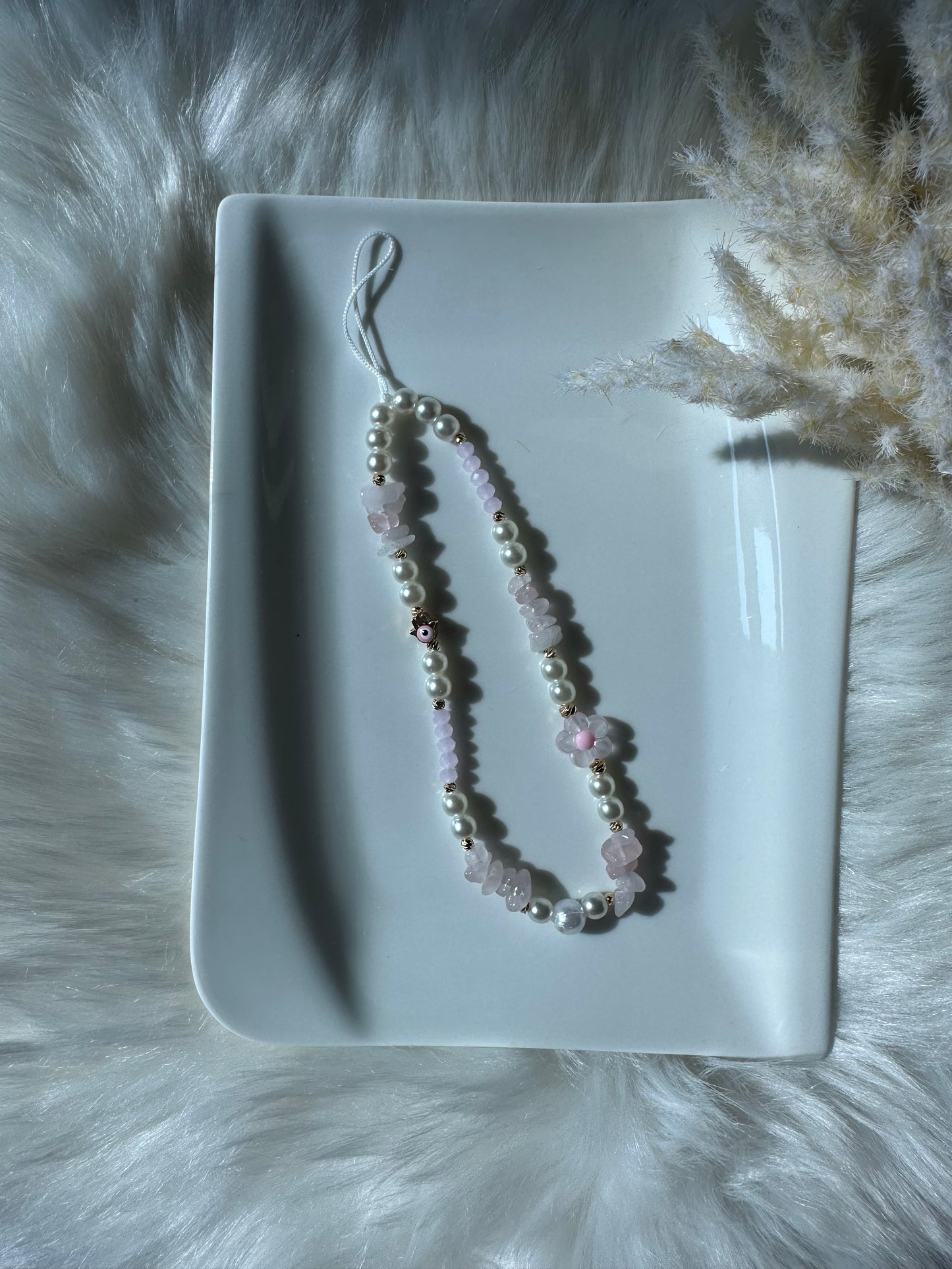 Handykette mit Rosa Edelsteinen und Anhängern - 10076