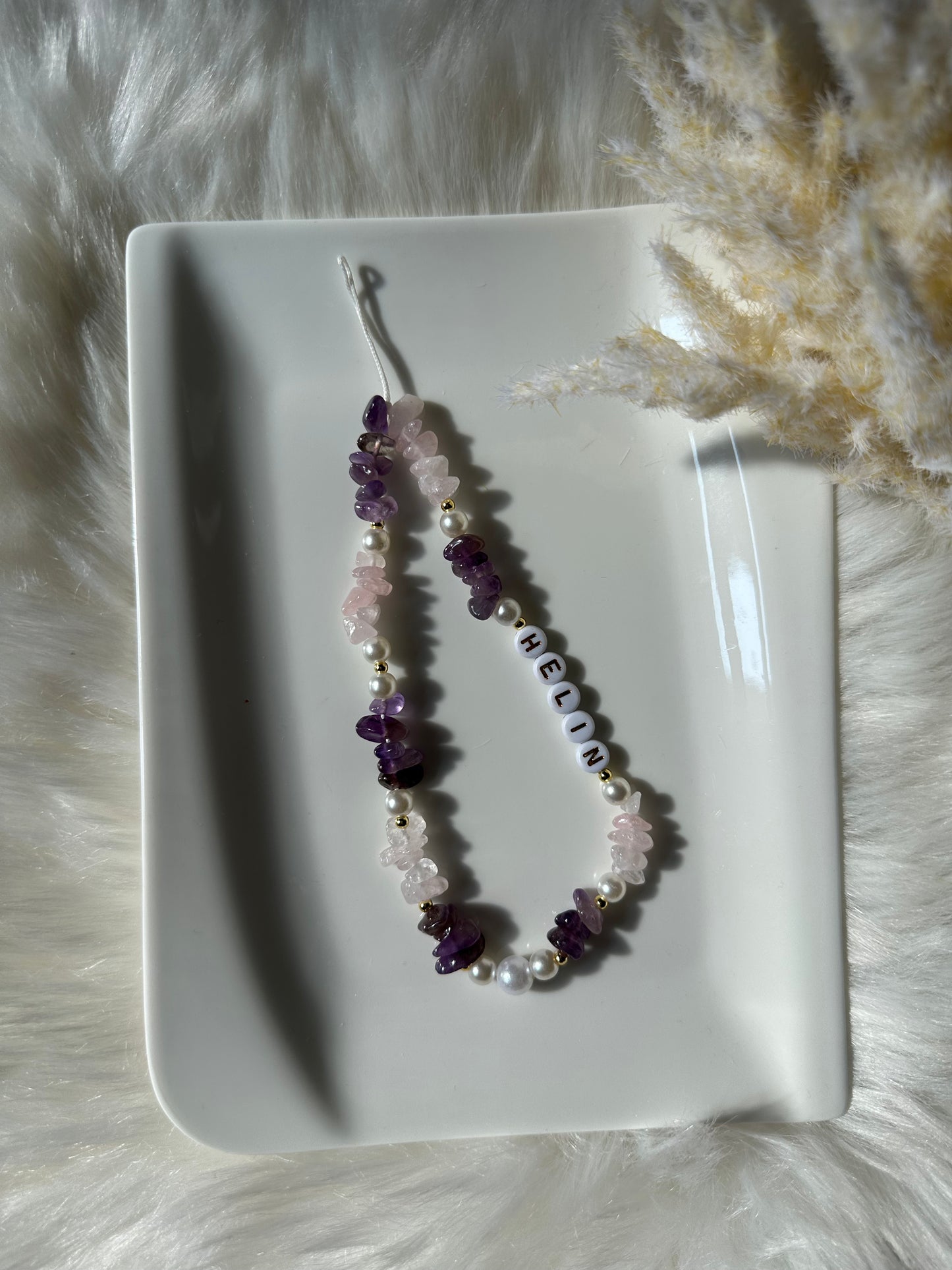 Handykette mit lilanen und rosanen Edelsteinen - 10081