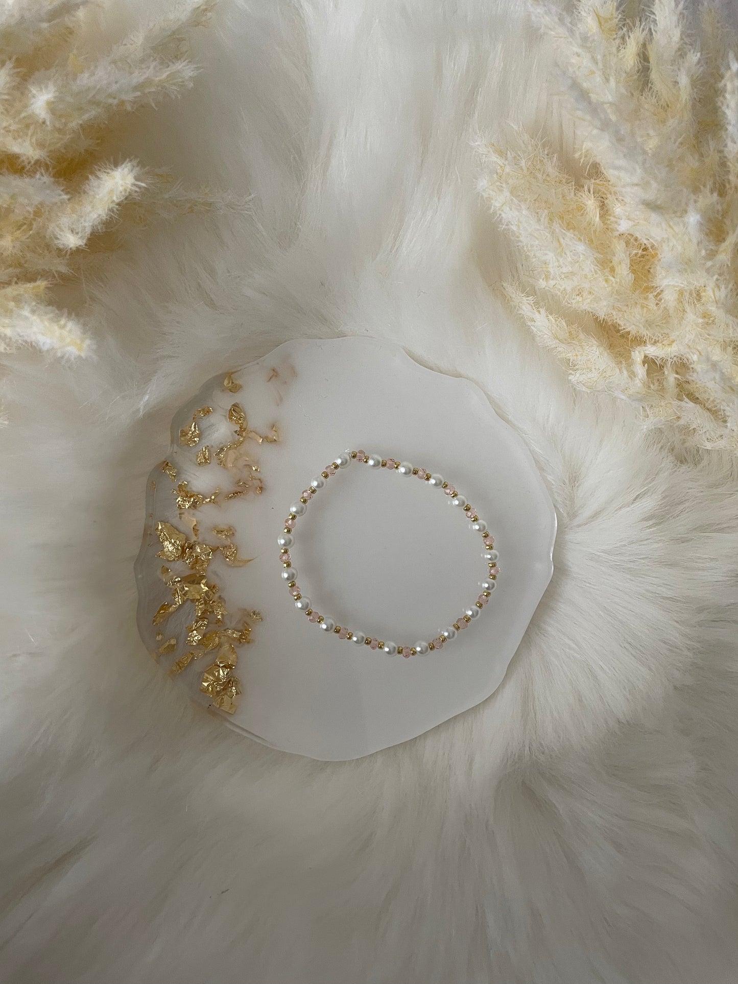 Perlenarmband rose, gold und weiß - 10491