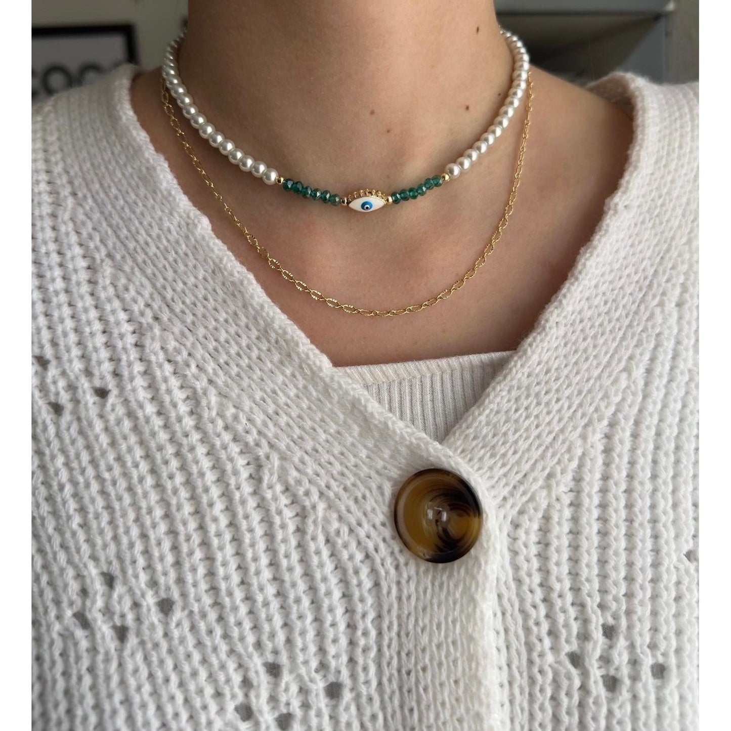 Perlenkette chocker mit weißen und grünen Perlen und Nazar Anhänger - 10102