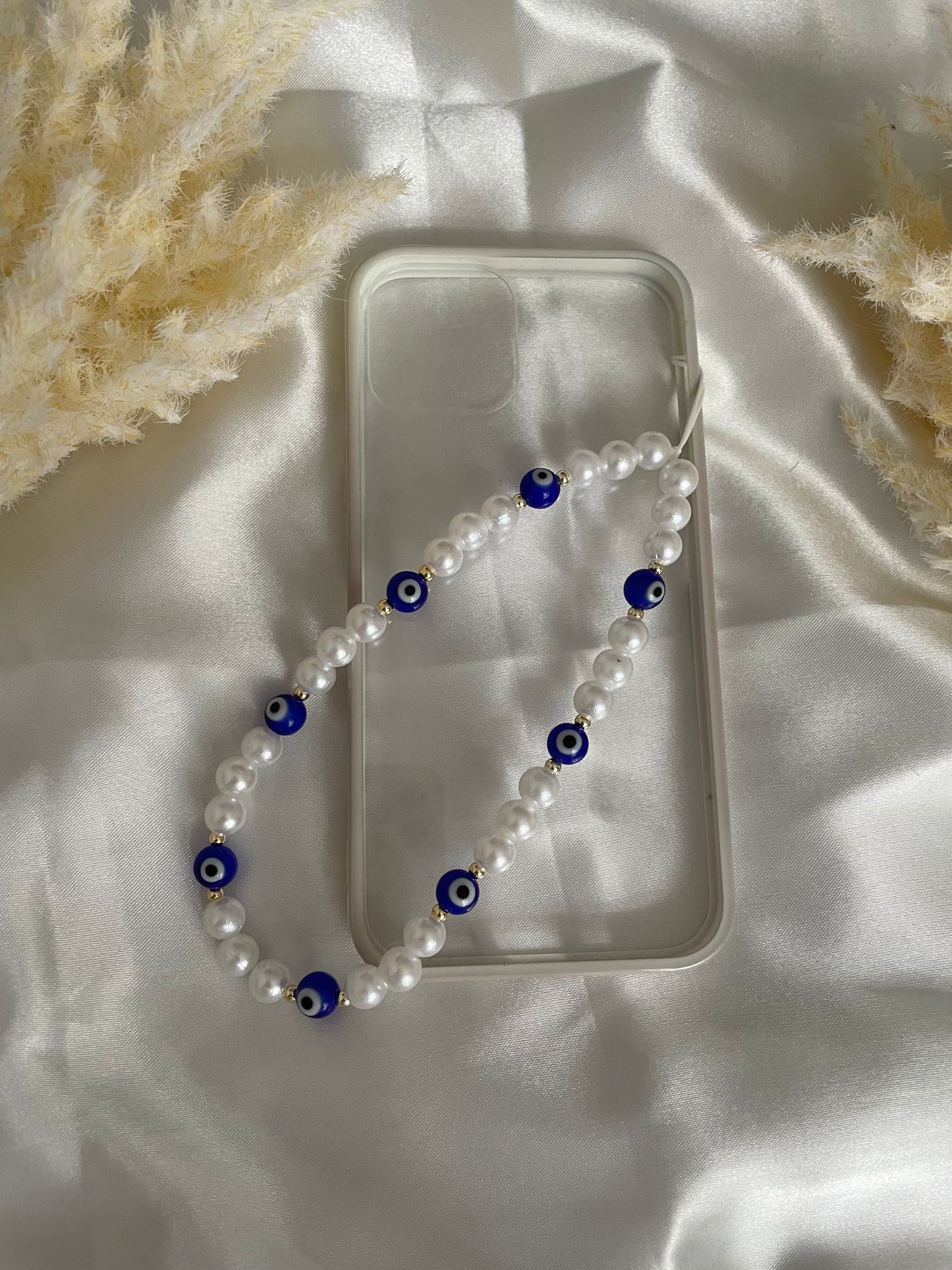 Handykette mit weißen Perlen und Dunkelblauen Nazar - 10085