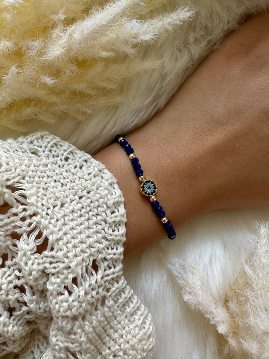 Perlenarmband mit blauen Kristallperlen und Nazar Anhänger - 10298