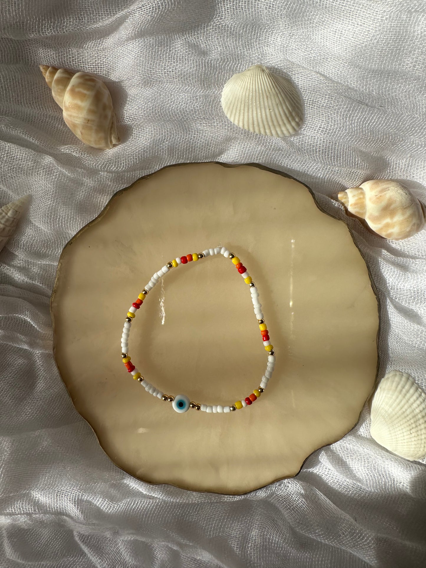 Buntes Perlenarmband mit weißem Nazar - 10251
