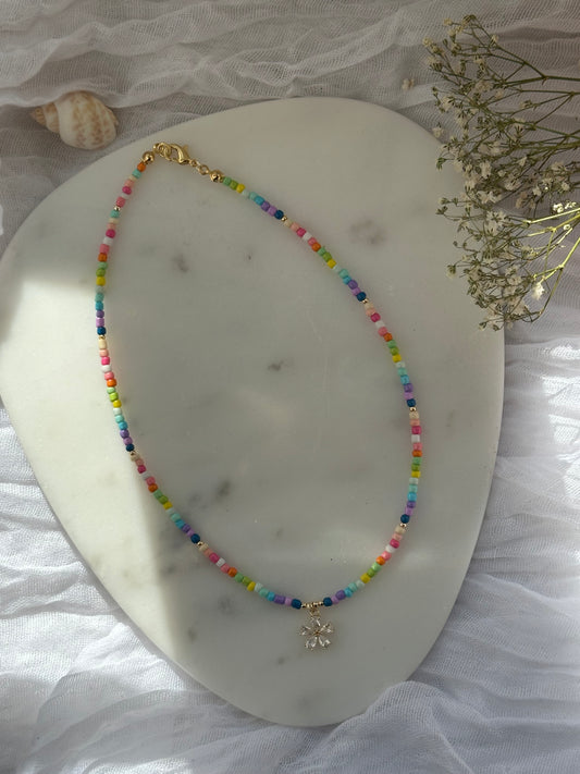 Perlenkette mit Bunten Perlen und Goldenen Perlen + Blumen Anhänger - 10805