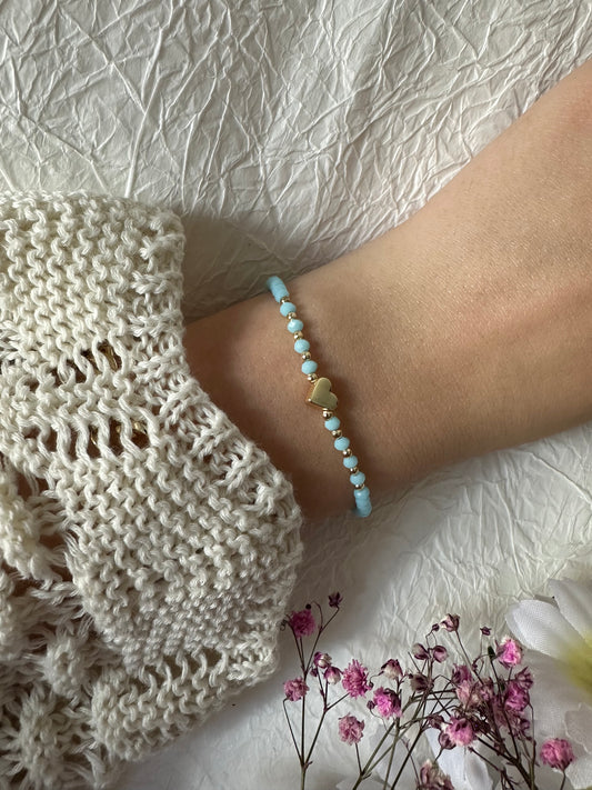 Perlenarmband mit Hellblauen Kristallperlen und Goldenen Herz Anhänger - 10244