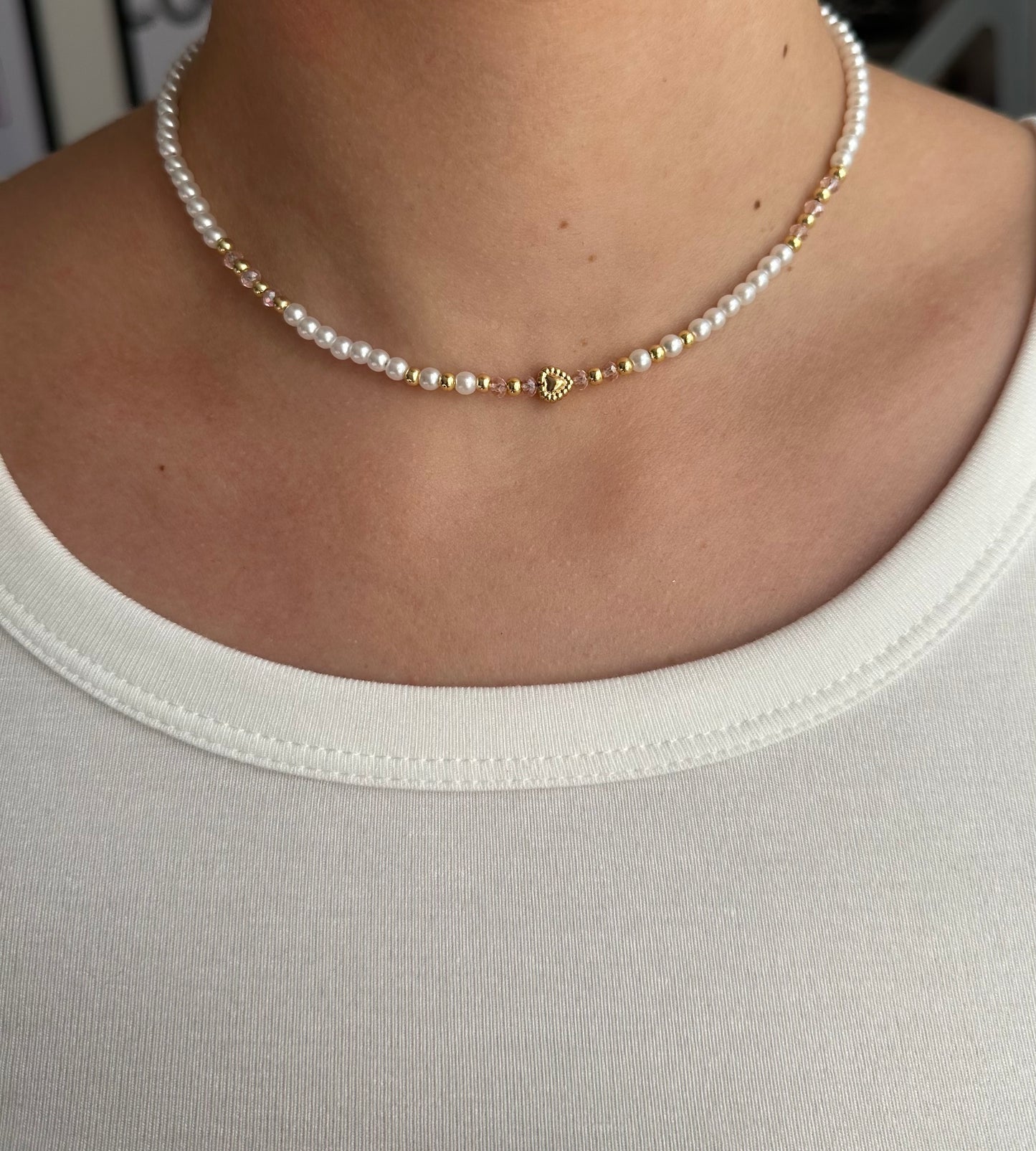 Perlenkette mit Weißen Perlen, Rosé Kristallperlen und Goldenen Perlen + Herz Anhänger - 10809
