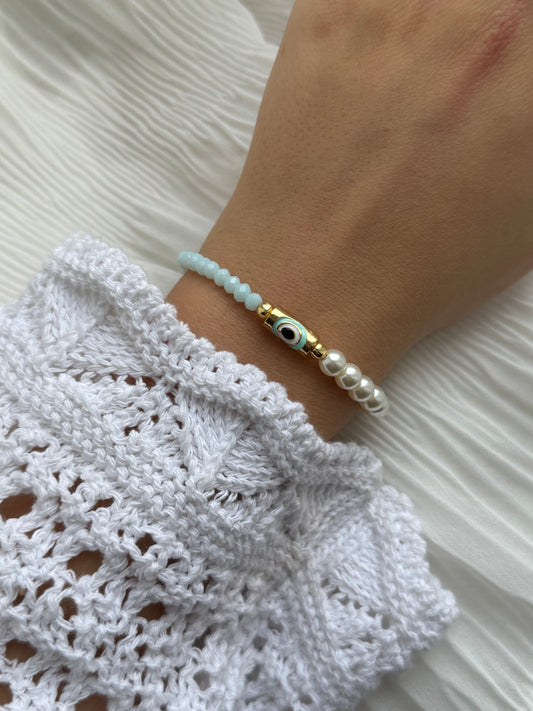 Half & Half Perlenarmband mit Türkisen Kristallperlen und Weißen Perlen + Nazar Anhänger - 111181