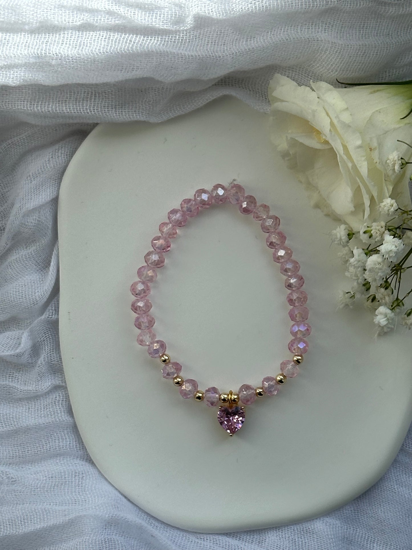 Perlenarmband mit Rosa Kristallperlen und Zirkonia Herz Anhänger - 10543