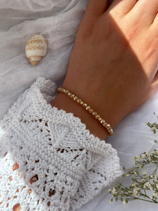 Perlenarmband mit Goldenen Kristallperlen und goldenen Dorika Perlen - 10823