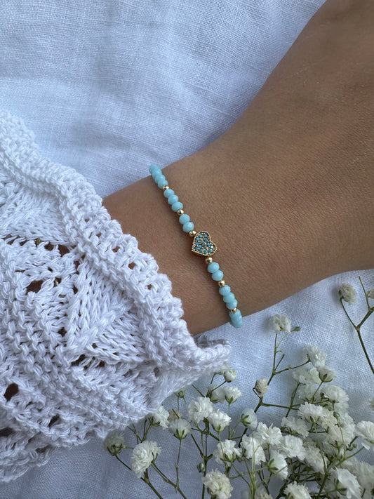Perlenarmband mit Hellblauen Kristallperlen und Herz Anhänger - 10315