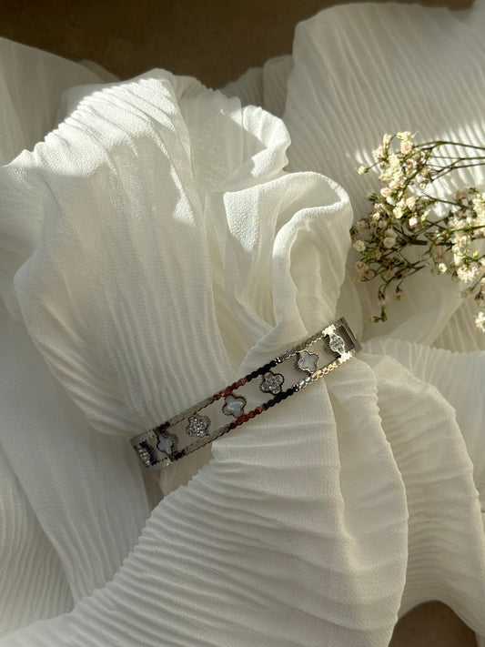 Silberner Armreif Clover - 11097