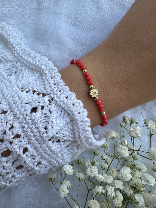 Perlenarmband mit Korallfarben Kristallperlen und Gänseblümchen Anhänger - 10248