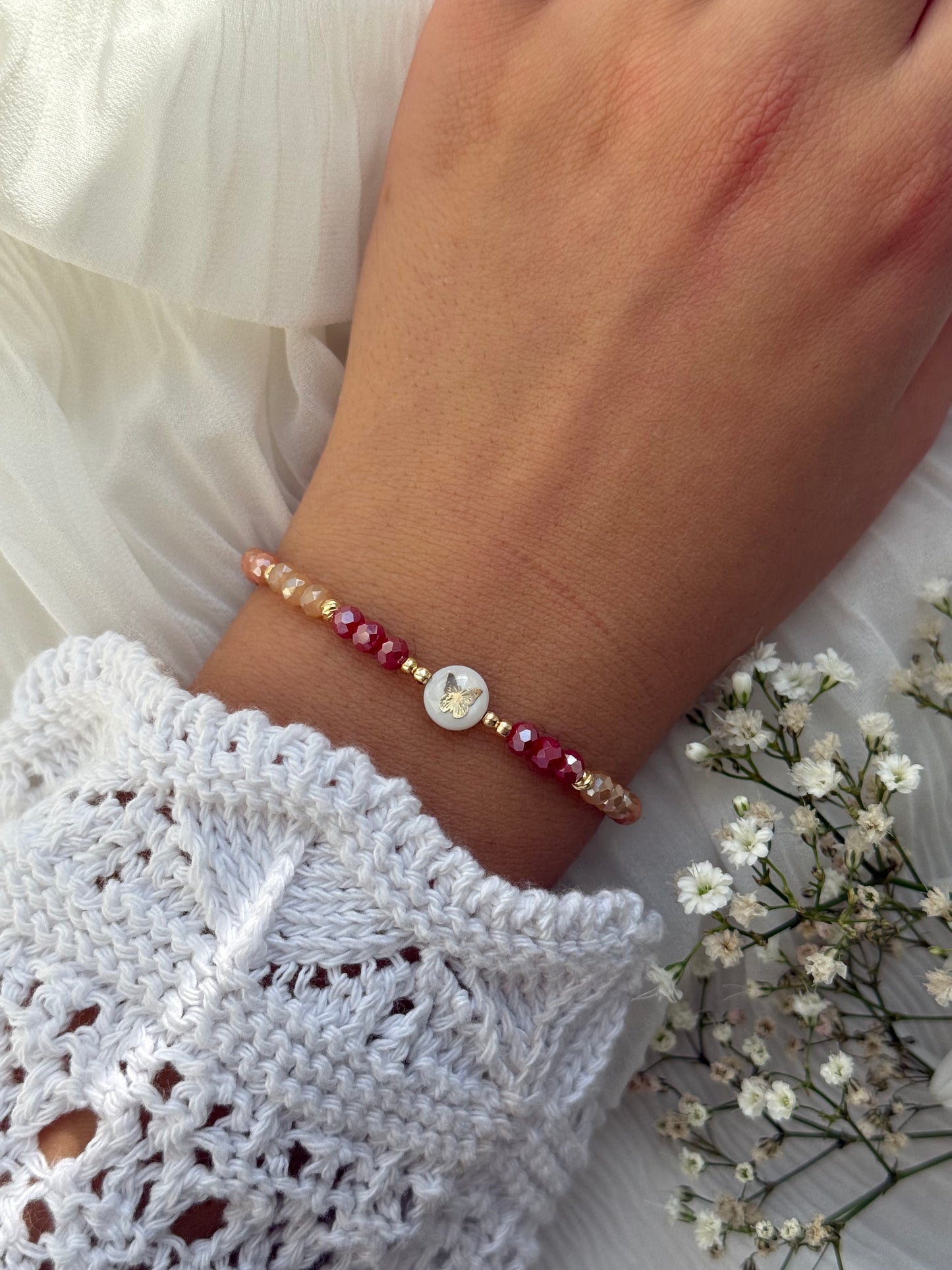 Perlenarmband Autumn mit Roten, Goldenen Kristallperlen, Goldenen Perlen + Perlmutt Schmetterling - 10968