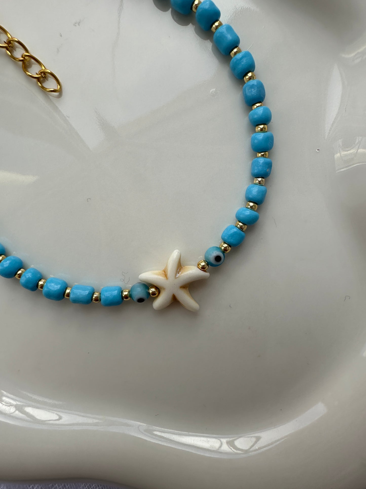 Fußkette mit Blauen und Goldenen Perlen + Muschel und Nazar Perle - 10086