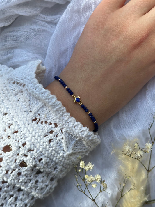 Perlenarmband mit Dunkelblauen Kristallperlen + Schildkröten Anhänger - 10690