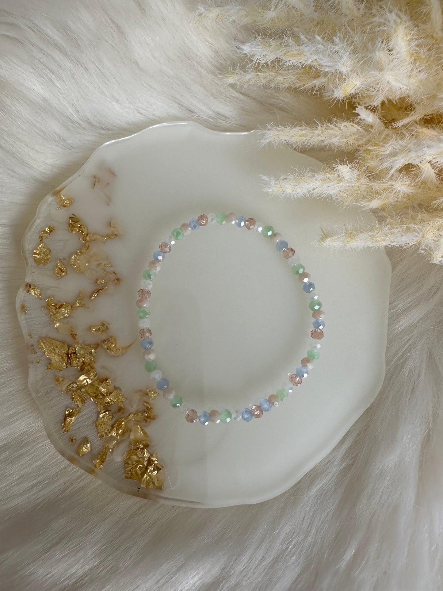 Perlenarmband mit bunten Kristallperlen - 10414