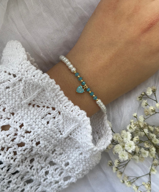 Perlenarmband mit Weißen Glasperlen und Blauen Kristallperlen und Herz Anhänger - 10520