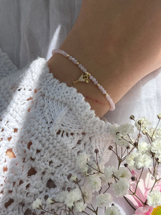 Perlenarmband mit Rosa Kristallperlen und goldenen Details + Coctail Anhänger - 10771