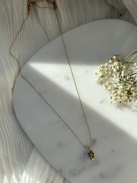 Halskette Edelstahl mit Smaragdgrünen Stein - 11049