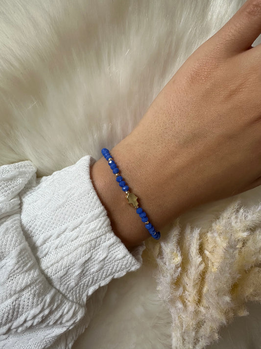 Perlenarmband mit Blauen Kristallperen und Fatimas Hand Anhänger - 10229