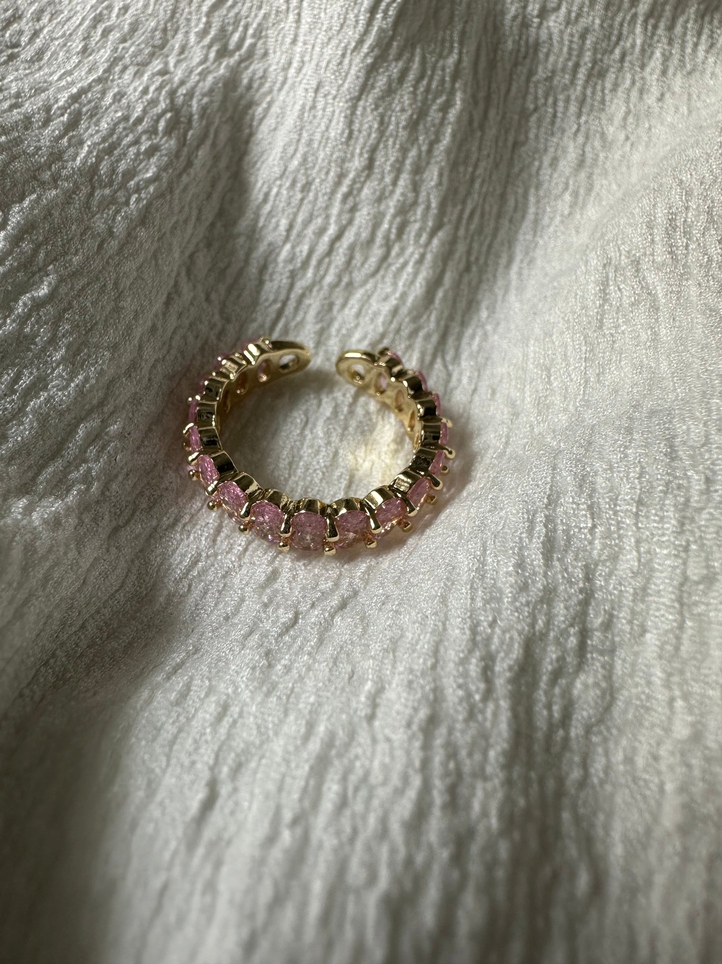 Ring mit Rosa Zirkonia Steinen