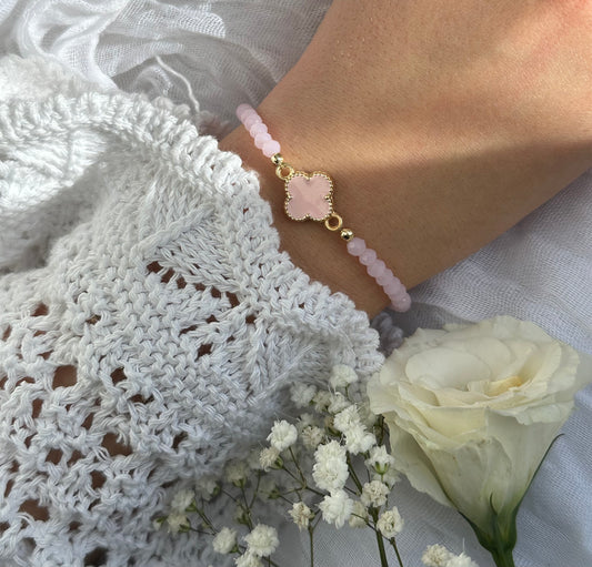 Perlenarmband mit Rosa Kristallperlen + Kleeblatt Anhänger - 10549