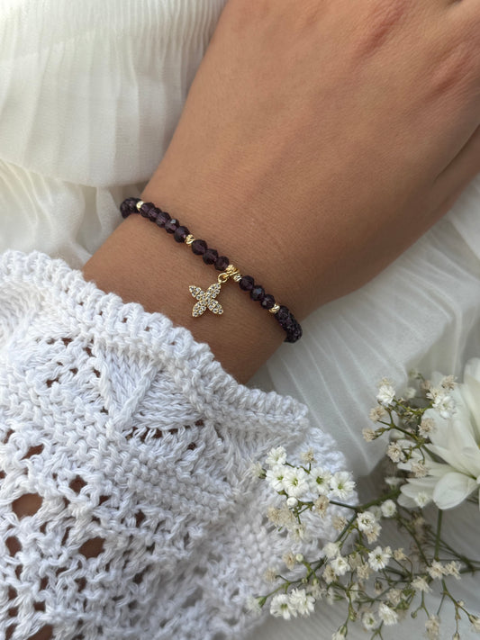 Perlenarmband mit Lila/Braunen Kristallperlen, Goldenen Perlen + Kleeblatt Schmetterling - 10969