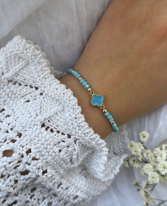 Perlenarmband mit Blauen Kristallperlen und Kleeblatt Anhänger - 10509