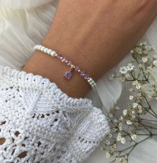 Perlenarmband mit Weißen Glasperlen, Lila Kristallperlen, Goldenen Perlen + Tropfen Anhänger - 10971