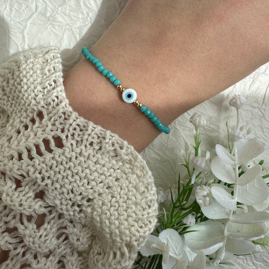Perlenarmband mit Türkisen Perlen und einer Nazar Perle - 10240