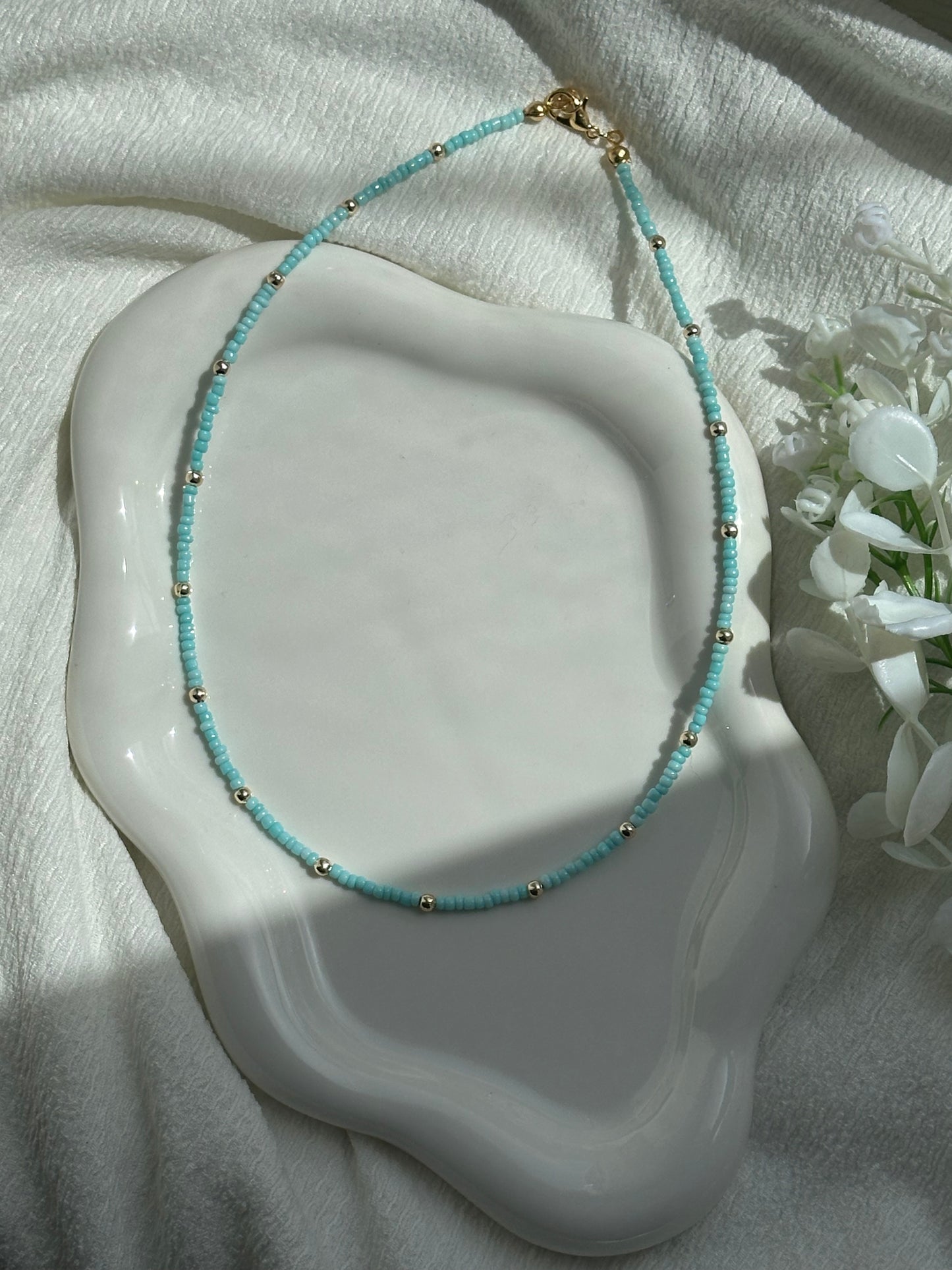 Perlenkette mit Blauen und Goldenen Perlen - 10125