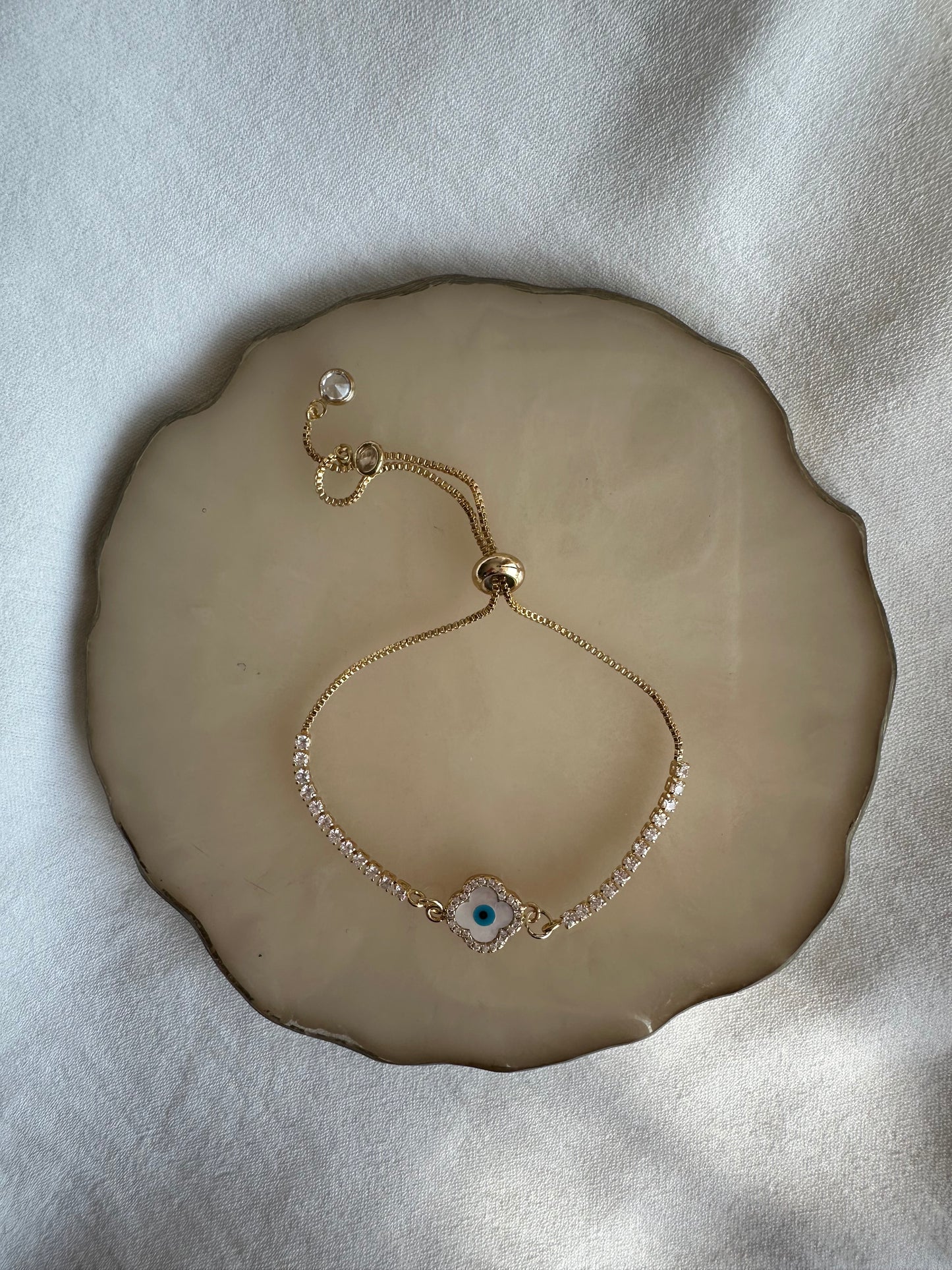 Goldenes Armband mit Goldenem Nazar Kleeblatt verstellbar