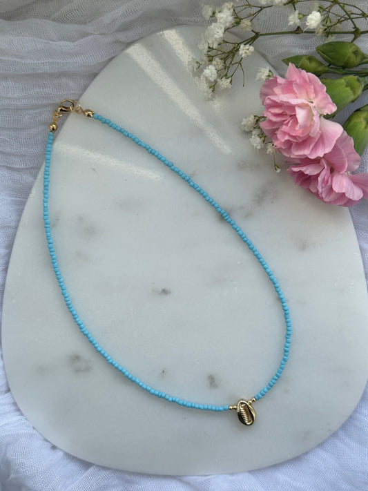 Perlenkette mit Blauen Perlen + Muschel Anhänger - 10603