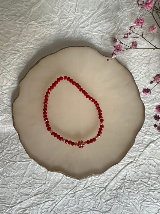 Perlenarmband mit Roten Kristallperlen und Blumen Anhänger - 10246